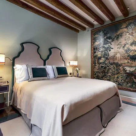 Dimora Orlando A Breathtaking Venetian Mansion With Private Courtyard!