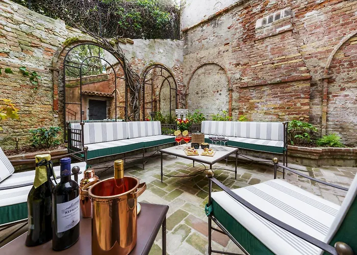 Dimora Orlando A Breathtaking Venetian Mansion With Private Courtyard! דירה