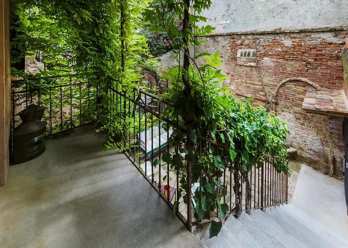 Dimora Orlando A Breathtaking Venetian Mansion With Private Courtyard! דירה *