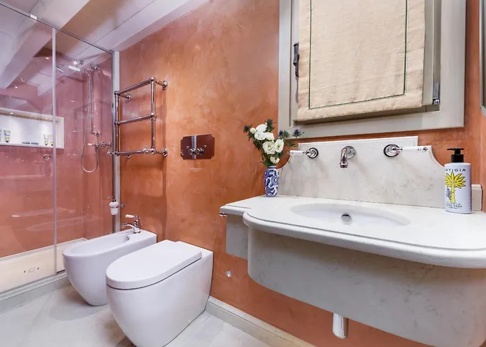 דירה Dimora Orlando A Breathtaking Venetian Mansion With Private Courtyard! ונציה