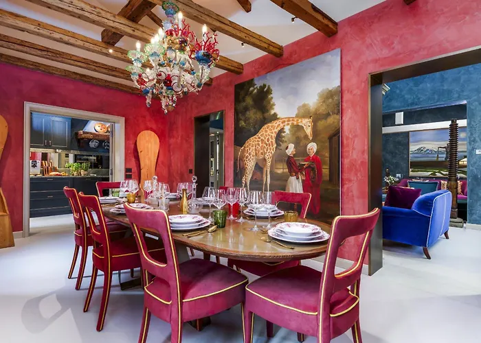 Dimora Orlando A Breathtaking Venetian Mansion With Private Courtyard!
